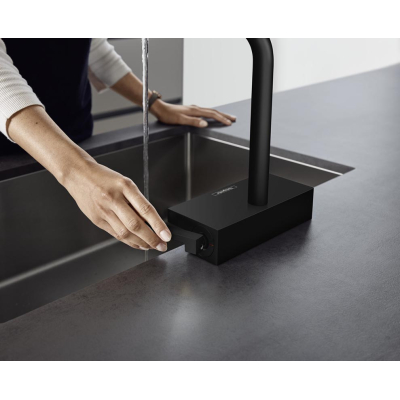 Кухонный смеситель Hansgrohe Aquno Select M81 однорычажный, 250, с вытяжным душем, 2jet, sBox 73830670, матовый черный. Фото